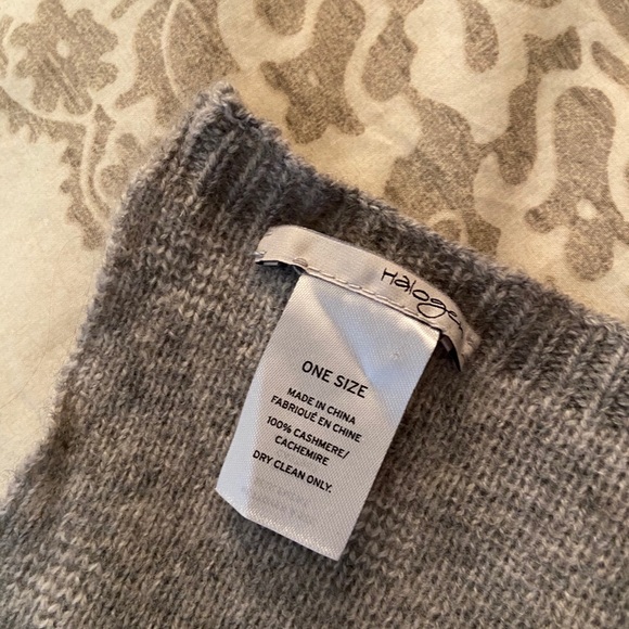 NWT Halogen Cashmere Hat & Scarf set - Picture 3 of 4